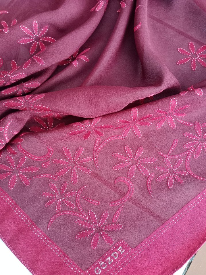 Pembe Nakışlı Bohem eşarp,
i - Görsel 2