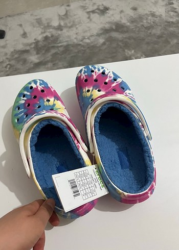 38 Beden çeşitli Renk Crocs terlik