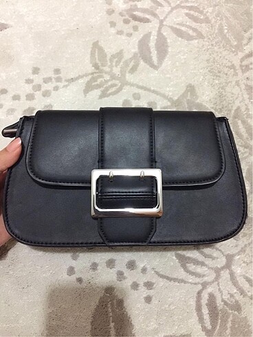 zara çanta