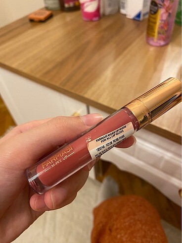 Farmasi lip glos