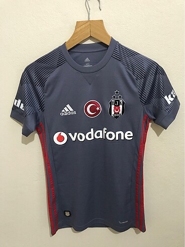 Beşiktaş 2017-18 Sezonu Forma
