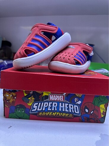 20 Beden çeşitli Renk Adidas kırmızı mavi sandalet 20 numara