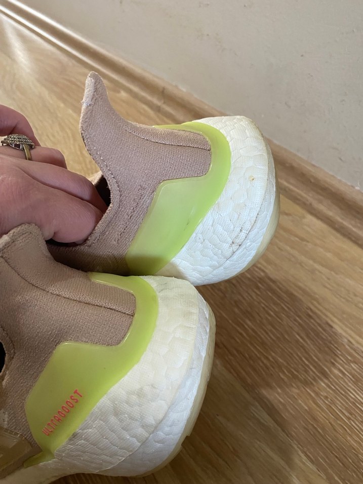 Adidas koşu ayakkabısı - Görsel 2