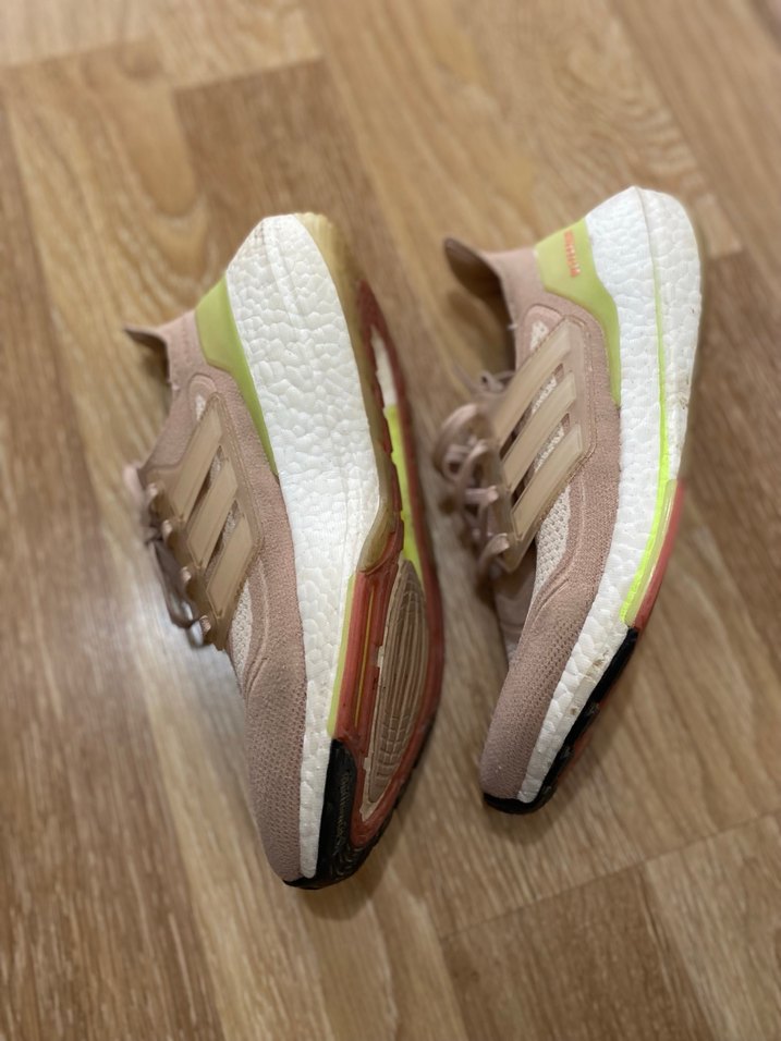 Adidas koşu ayakkabısı - Görsel 3