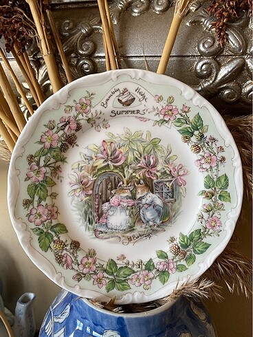 Royal doulton süs