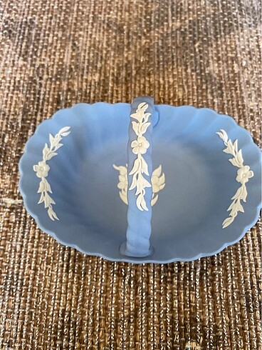 Wedgwood sepet biblo