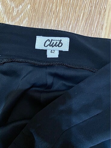 40 Beden siyah Renk Beymen Club etek