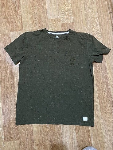 Quiksilver tişört