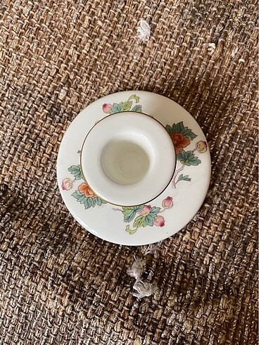  Beden Wedgwood mumluk