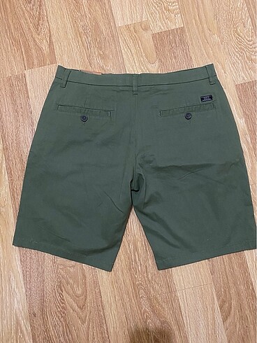 32 Beden F&F bermuda