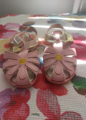 Pembe Çiçekli Kız Çocuk Sandalet
