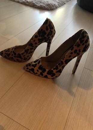 Leopar stiletto