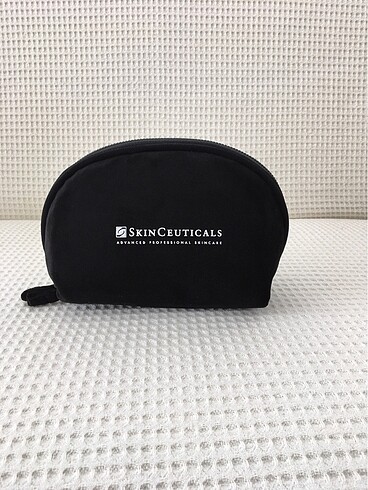 Skinceuticals makyaj çantası sıfır