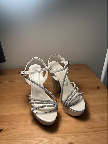 35 Beden beyaz Renk Düğün ayakkabısı