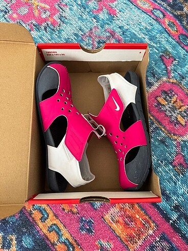 32 Beden pembe Renk Nike sandalet