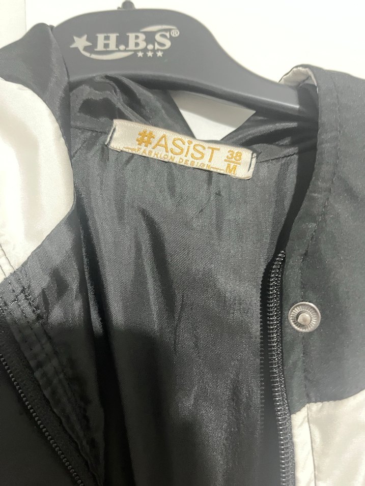 Düğmeli Renk Bloklu Midi Yağmurluk - Görsel 5