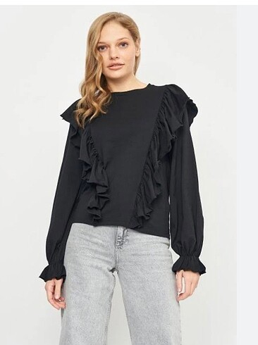 Pull and bear uzun kollu tişört