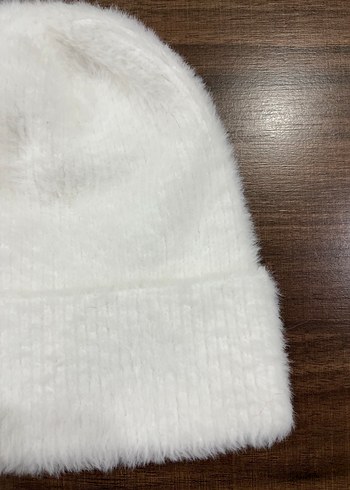 Beyaz Kadın akrilik saçaklı tüylü bere - Görsel 2