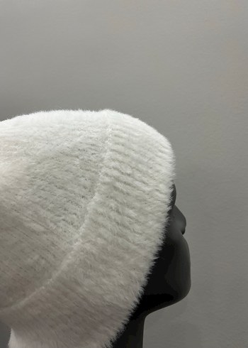 Beyaz Kadın akrilik saçaklı tüylü bere - Görsel 3