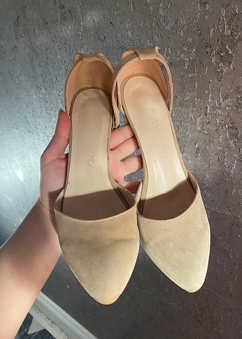 Bej Süet Stiletto Topuklu Kadın Ayakkabı