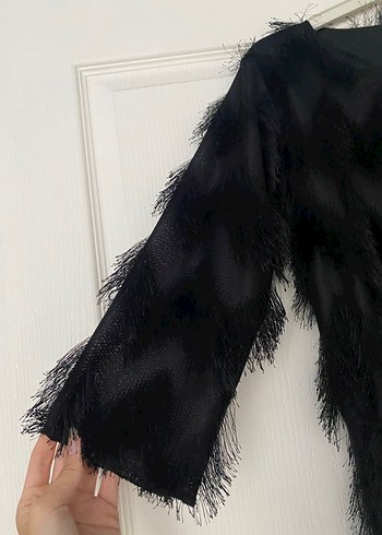 Topshop Uzun Kollu Siyah Kürk Detaylı Gece Elbisesi