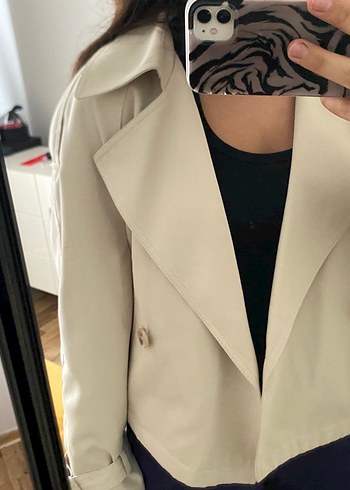 l Beden Stradivarius kadın kısa trençkot
