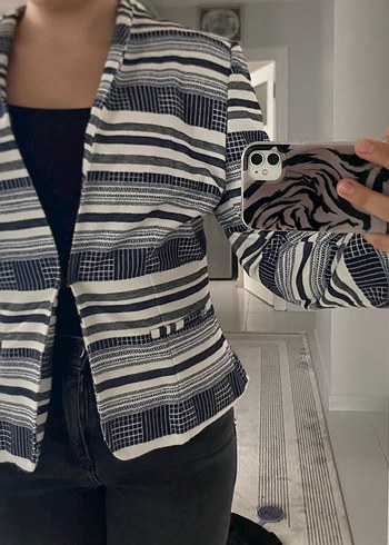 Düğmeli Zebra Desenli Kadın Blazer Ceket