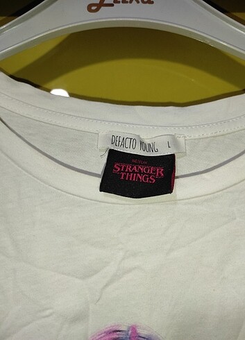 Defacto Stranger things tişört 