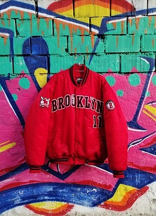 Brooklyn NYC Sports Kolej Mont 