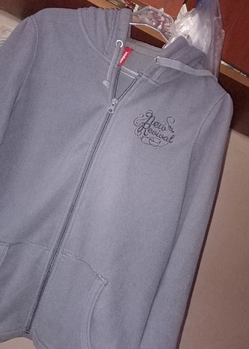 Kapüşonlu Fermuarlı Gri Ceket - Görsel 4