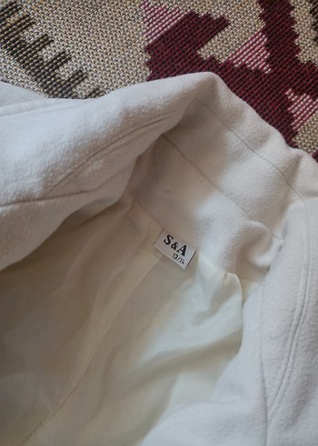 Düğmeli Beyaz Kadın Kaban - Görsel 4