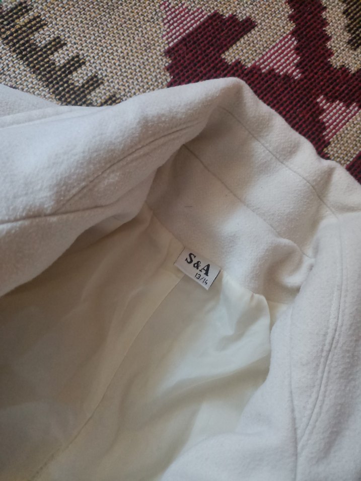 Düğmeli Beyaz Kadın Kaban - Görsel 4