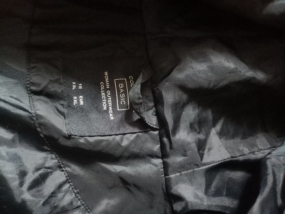 Kapüşonlu Siyah Kadın Kışlık Mont - Görsel 5