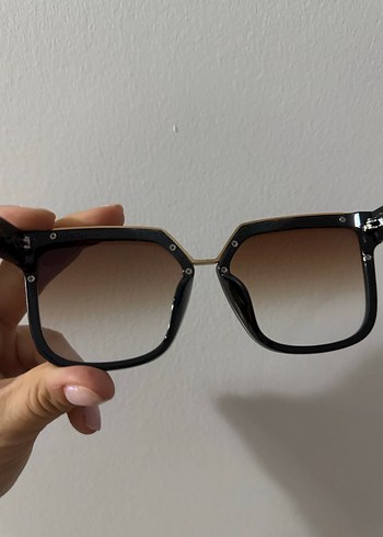 Şeffaf kahverengi minimalist kadın gözlüğü - Görsel 5