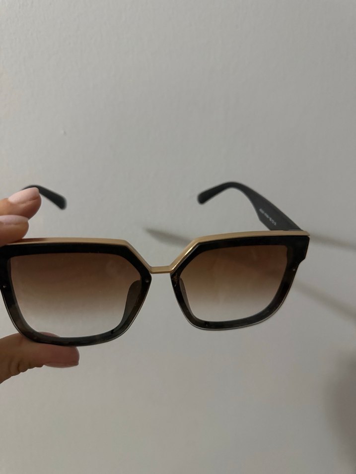 Şeffaf kahverengi minimalist kadın gözlüğü - Görsel 3