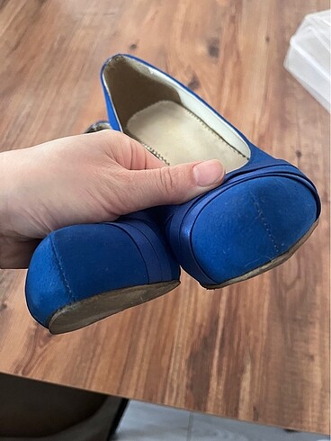 Saks mavisi topuklu ayakkabı - Görsel 4