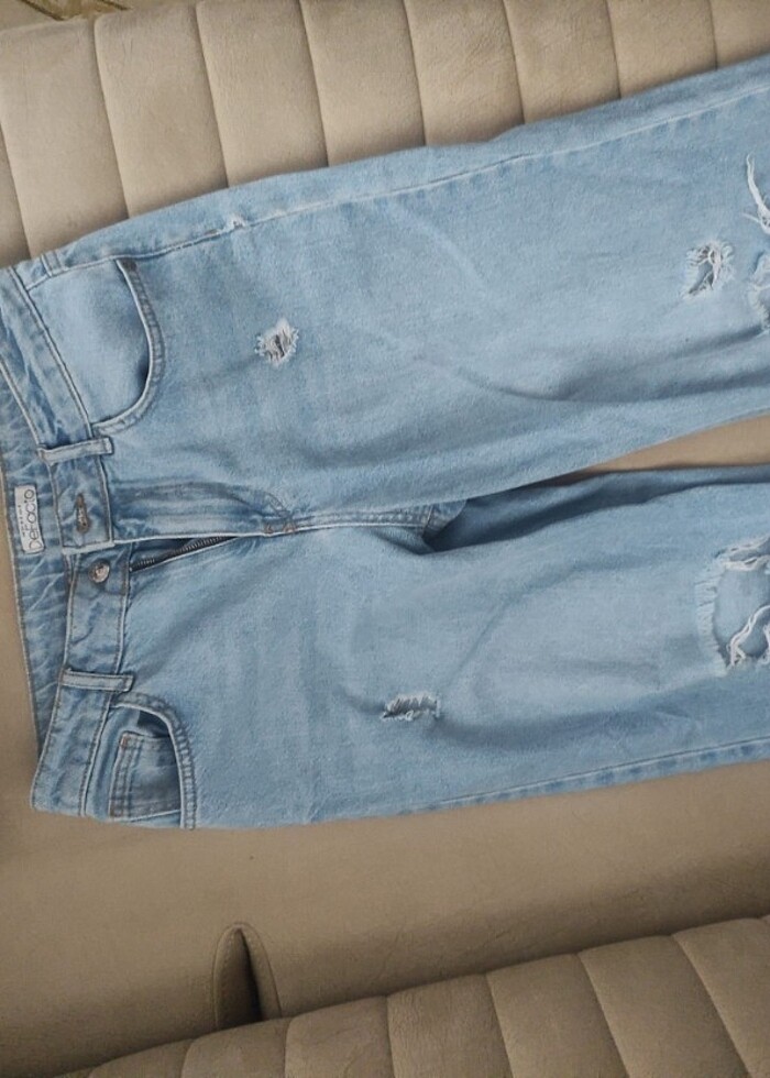 Yırtık pantolon  - Görsel 2