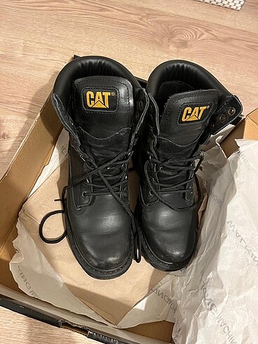 37 Beden Siyah Cat Bot