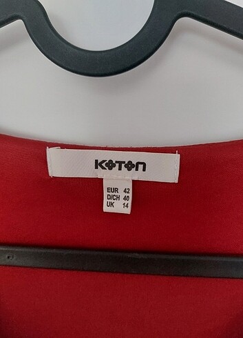 42 Beden kırmızı Renk Koton elbise