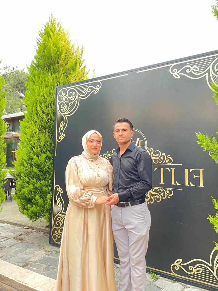 Uzun Kollu Beyaz Drapeli Sade Nişan Elbisesi - Görsel 2