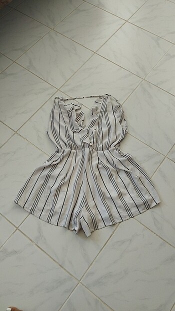 Şort tulum sayılı kullanıldı temizdir - Görsel 3