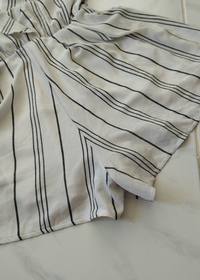 Şort tulum sayılı kullanıldı temizdir - Görsel 4