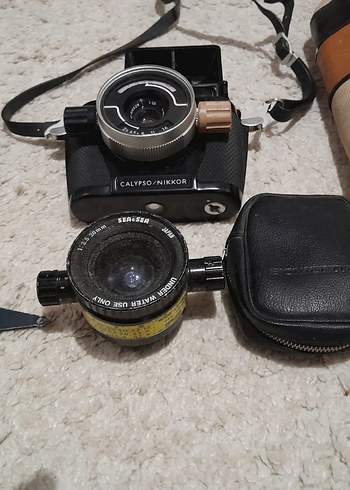 ANTİKA SUALTI KAMERASI ve Siyah Retro Filmli Fotoğraf Makinesi - Görsel 2