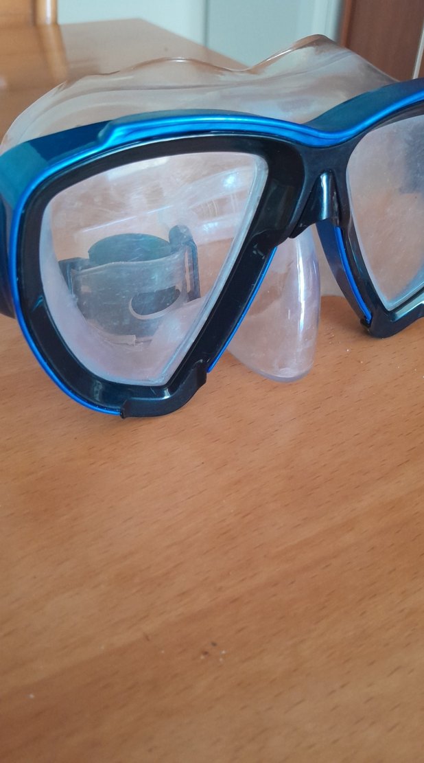 Şeffaf Mavi Yüzme Gözlüğü - Görsel 2