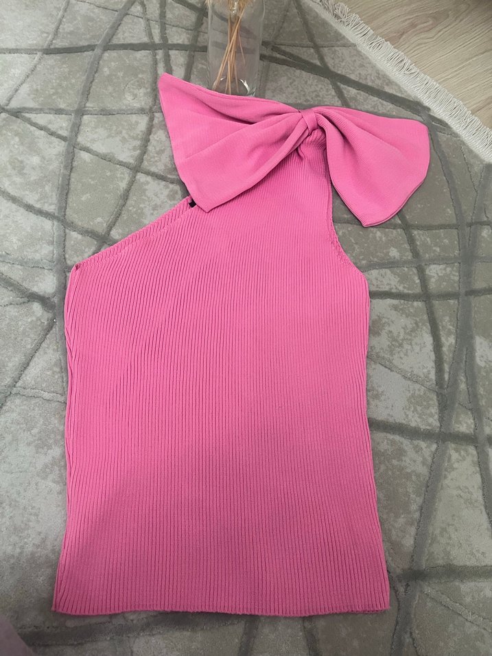 Pembe Fiyonk Detaylı Straplez bluz - Görsel 2