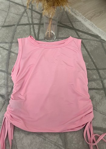 Pembe Drapeli Kadın Atlet - Görsel 2