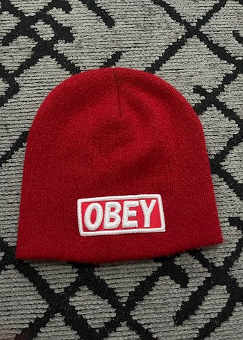Kırmızı OBEY Nakışlı Kadın Bere - Görsel 2