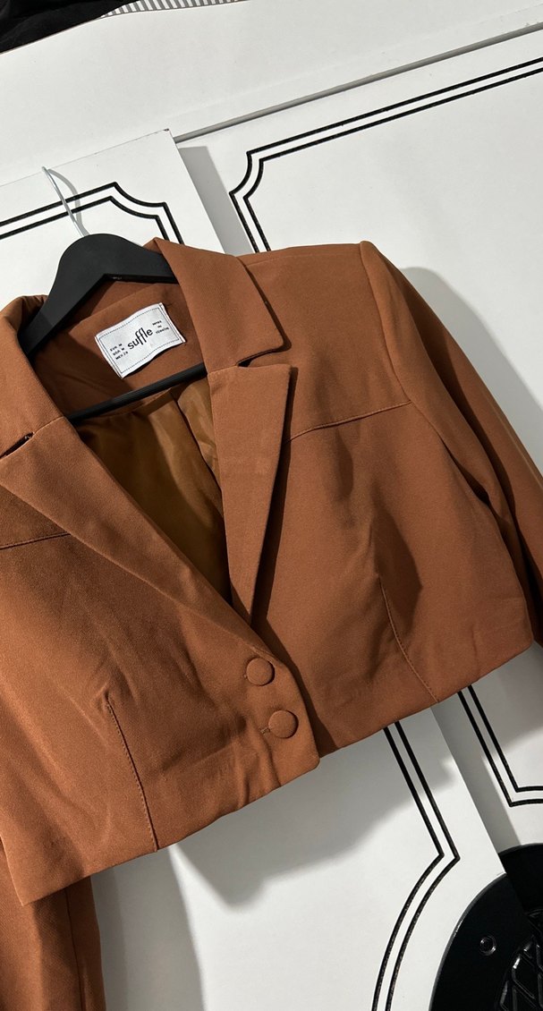 Düğmeli Kısa Kahverengi Kadın Blazer - Görsel 4