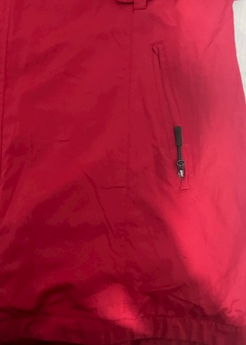 Kırmızı Kapüşonlu Düğmeli Midi Ceket - Görsel 3