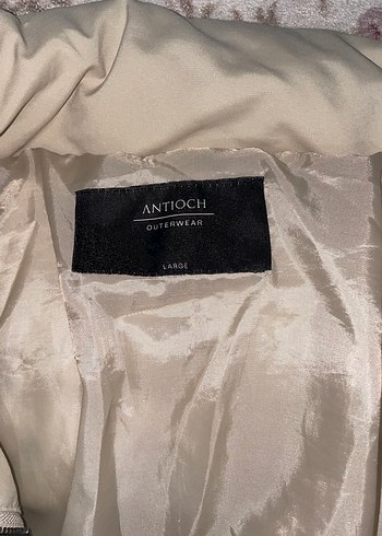 Krem rengi mont iyi durumda - Görsel 3